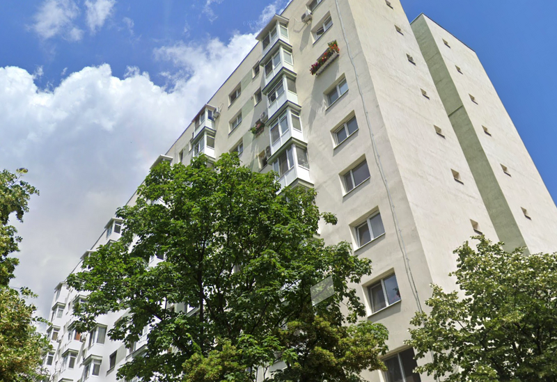 Pantelimon x Morarilor, langa Parc Morarilor si Spital Pantelimon.